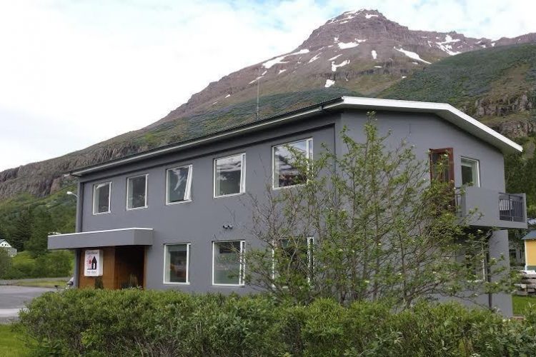 Póst-Hostel